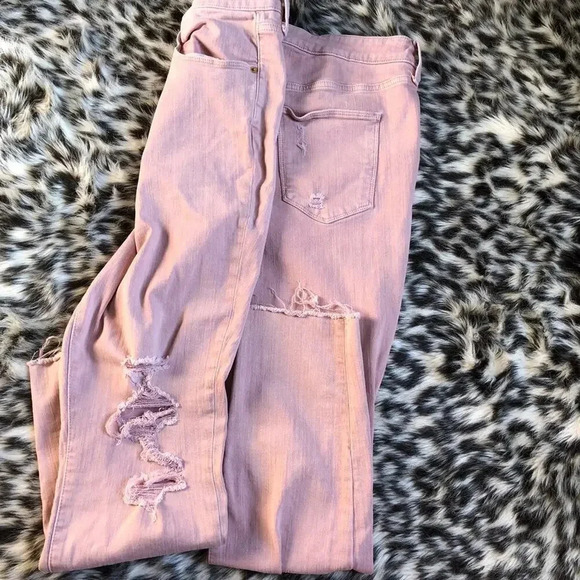 Universal Thread women Distressed Pink Jeans size 16/33R Pockets - Picture 4 of 4
